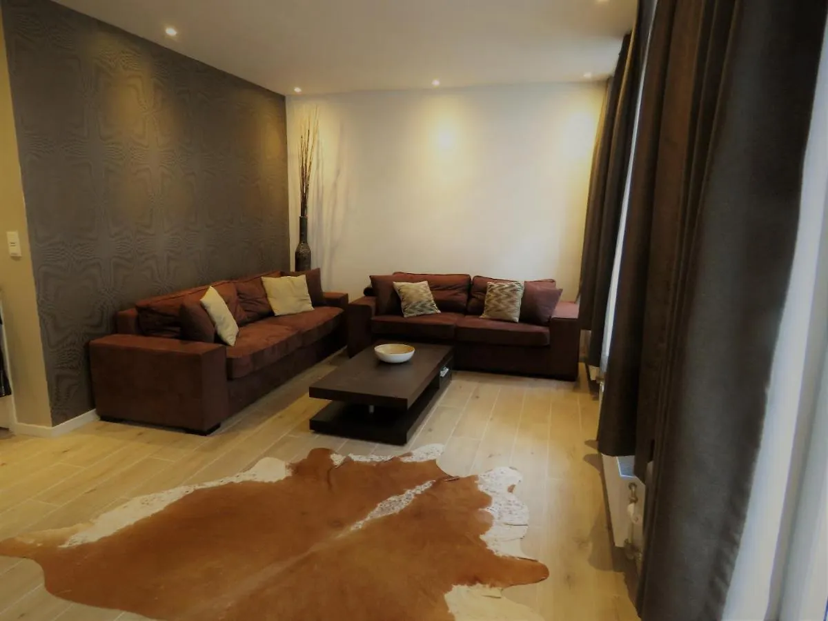 Villa Einstein Apartments アントウェルペン